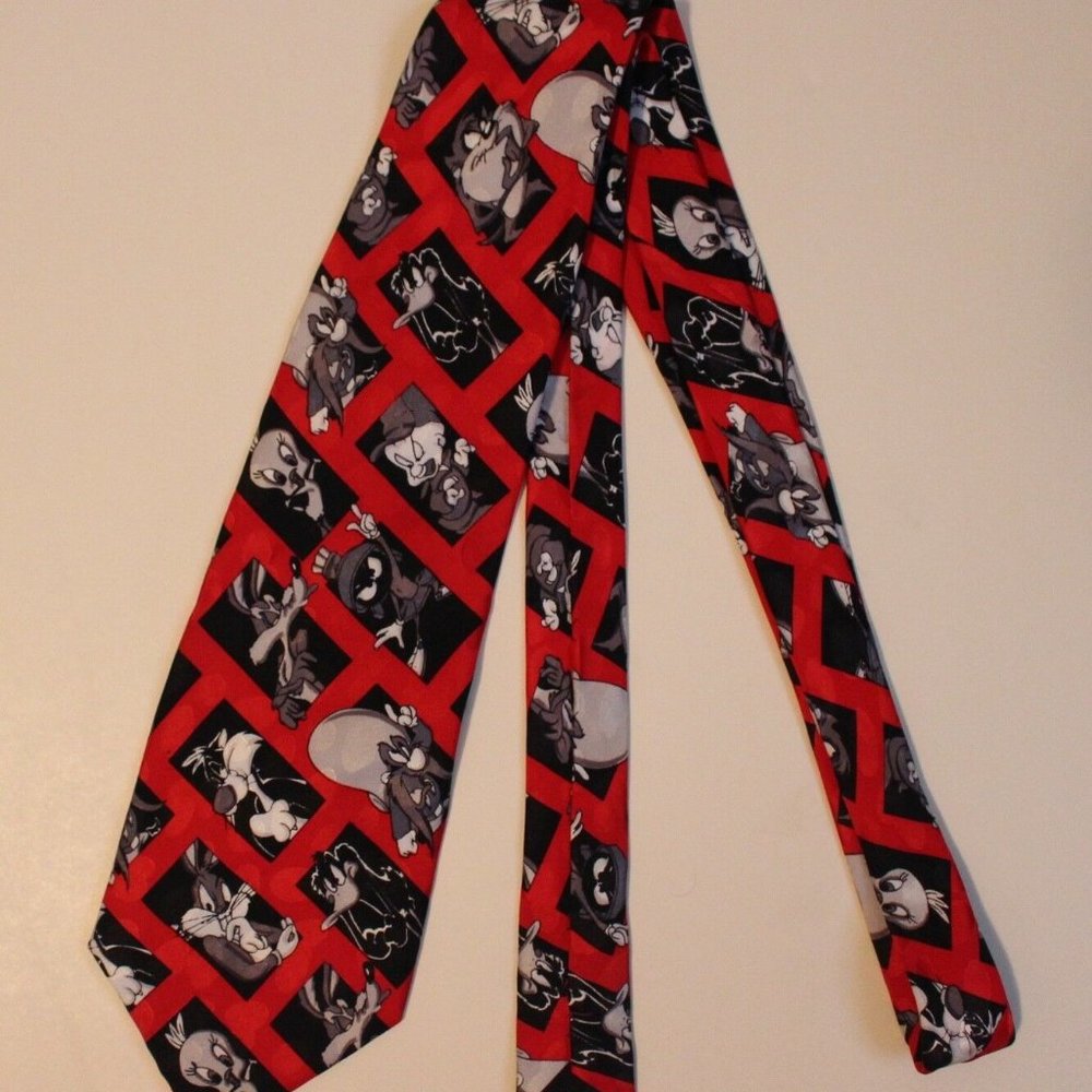 MENS LOONEY TUNES MANIA TIE NECKTIE 100% SILK